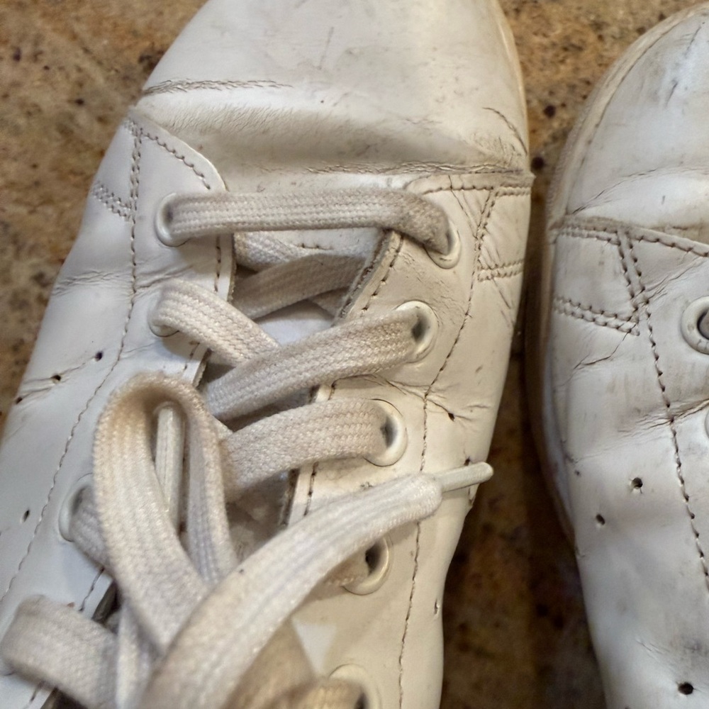 Men's White Leather Lace-Up Sneakers